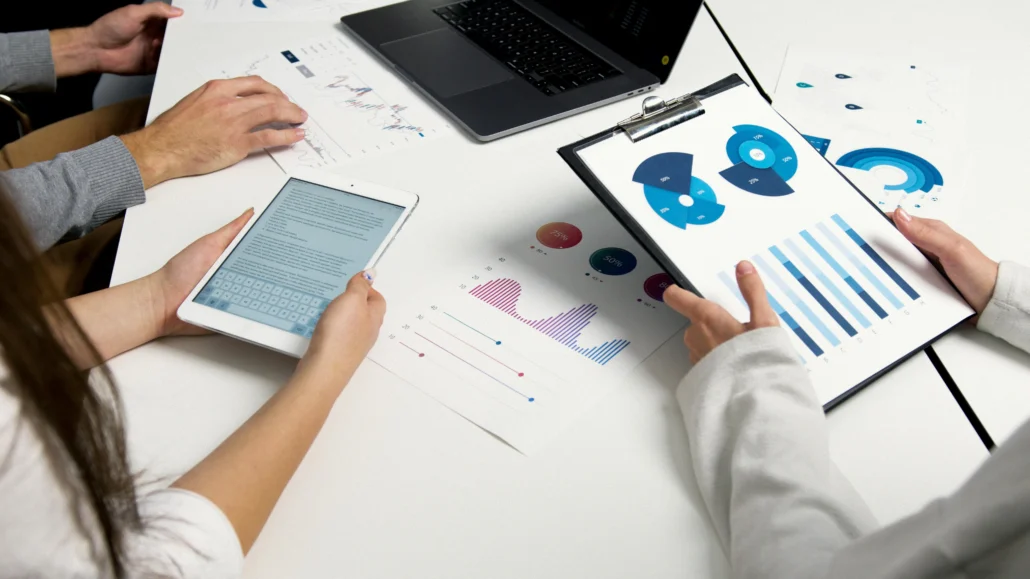 Revisamos ubicación, normativa urbanística, posibilidades de uso mixto y rentabilidad potencial. Verificamos si tu propiedad puede interesar a perfiles como inversores, autónomos o empresas. Te entregamos un informe con recomendaciones claras y realistas.